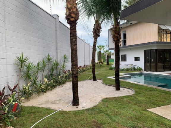 Imagem Casa com 4 Quartos à Venda, 600 m² em Centro - Eusébio
