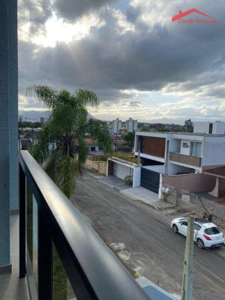 Imagem Sobrado com 3 Quartos à Venda, 203 m² em Saguaçu - Joinville