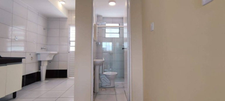 Imagem Apartamento com 2 Quartos à Venda,  em Lopes De Oliveira - Sorocaba