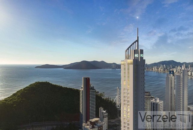 Apartamento com 4 Quartos à Venda, 171 m² em Centro - Balneário Camboriú