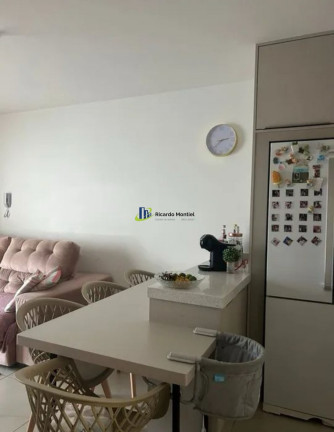 Imagem Apartamento com 2 Quartos à Venda, 67 m² em Santa Regina - Camboriú