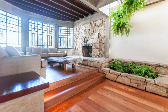 Imagem Casa com 3 Quartos à Venda, 230 m² em Jardim Paulistano - São Paulo Imagem Casa com 3 Quartos à Venda, 230 m² em Jardim Paulistano - São Paulo