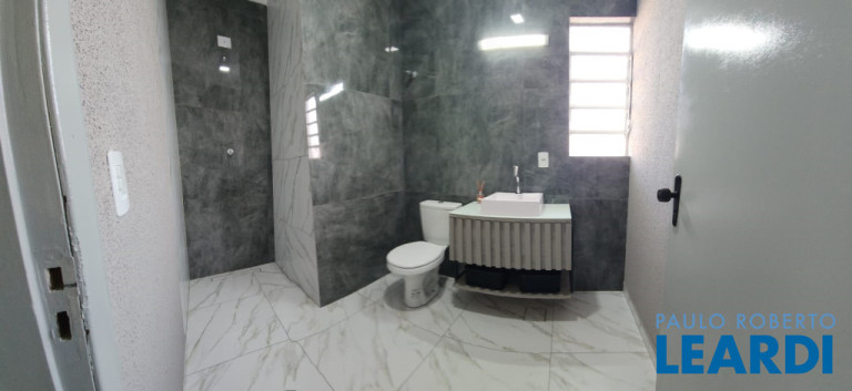 Imagem Casa com 3 Quartos à Venda, 264 m² em Vila Curuçá - Santo André