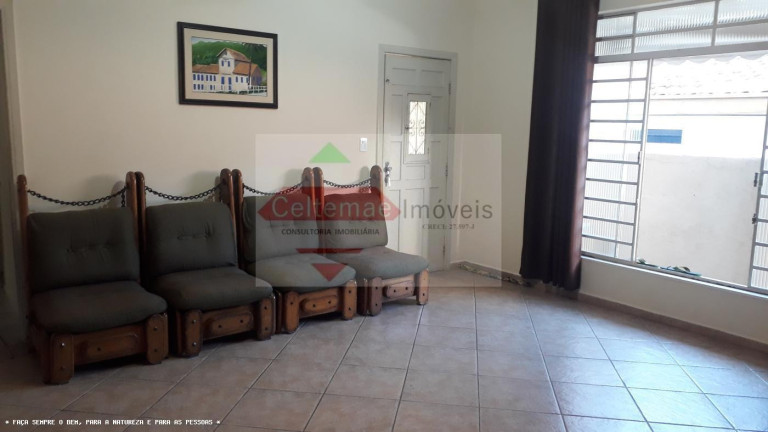 Imagem Casa com 3 Quartos à Venda, 280 m² em Jardim Eulalia - Taubaté
