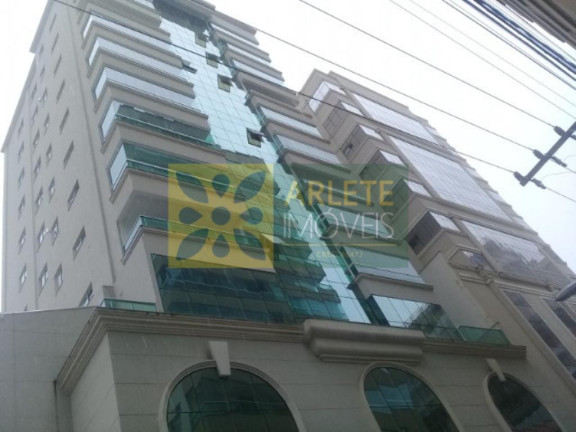 Apartamento com 3 Quartos à Venda, 130 m² em Meia Praia - Itapema