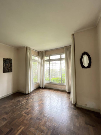 Imagem Casa com 5 Quartos à Venda, 232 m² em Menino Deus - Porto Alegre Imagem Casa com 5 Quartos à Venda, 232 m² em Menino Deus - Porto Alegre