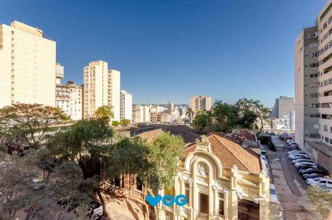 Imagem Imóvel com 3 Quartos à Venda, 168 m² em Centro Histórico - Porto Alegre Imagem Imóvel com 3 Quartos à Venda, 168 m² em Centro Histórico - Porto Alegre