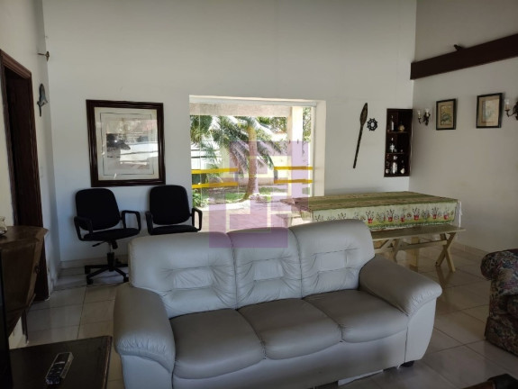 Imagem Sobrado com 5 Quartos à Venda, 1.300 m² em Jardim Virgínia - Guarujá Imagem Sobrado com 5 Quartos à Venda, 1.300 m² em Jardim Virgínia - Guarujá