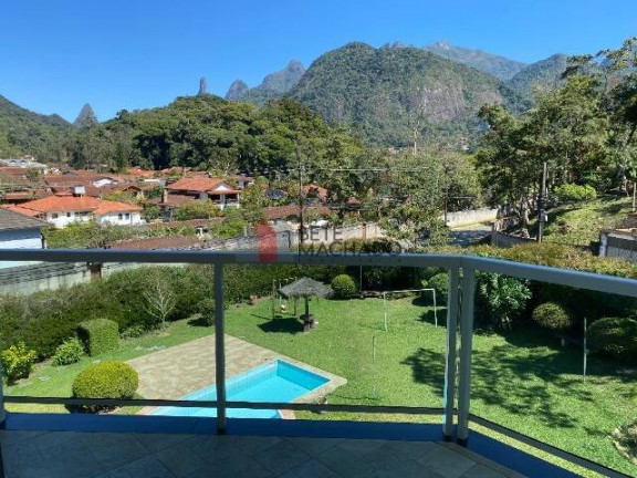 Imagem Casa com 8 Quartos à Venda, 1.570 m² em Carlos Guinle - Teresópolis Imagem Casa com 8 Quartos à Venda, 1.570 m² em Carlos Guinle - Teresópolis