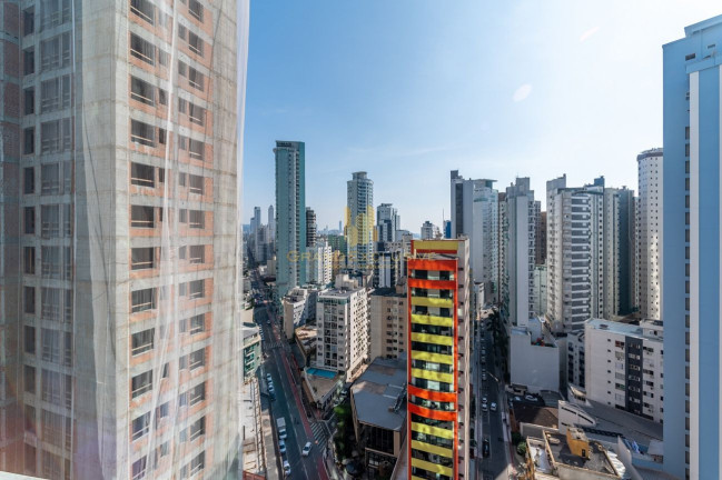 Imagem Apartamento com 3 Quartos à Venda, 131 m² em Centro - Balneário Camboriú Imagem Apartamento com 3 Quartos à Venda, 131 m² em Centro - Balneário Camboriú