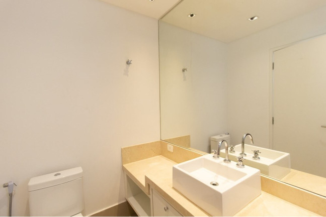 Imagem Casa com 3 Quartos à Venda,  em Moema - São Paulo