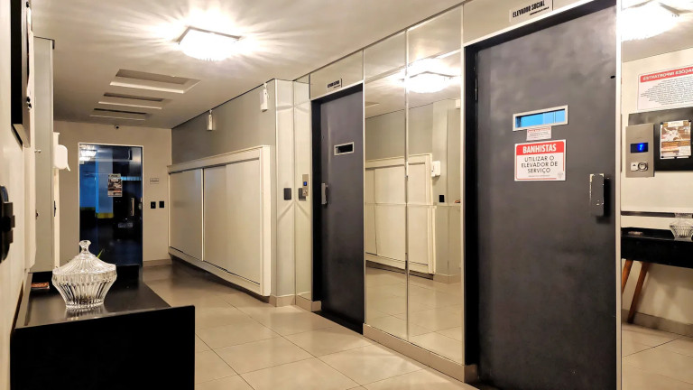 Imagem Apartamento com 2 Quartos à Venda, 68 m² em Centro - Balneário Camboriú