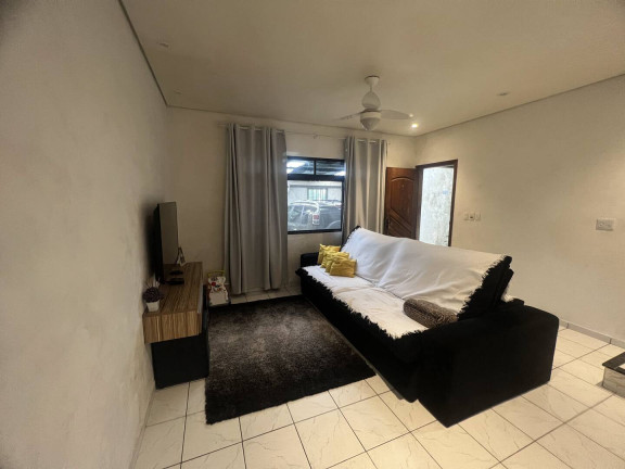 Casa com 4 Quartos à Venda, 210 m² em Sítio Do Campo - Praia Grande