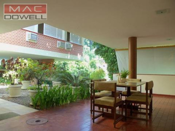 Imagem Casa com 4 Quartos à Venda, 621 m² em Cosme Velho / Rio De Janeiro / Rj - Rio De Janeiro Imagem Casa com 4 Quartos à Venda, 621 m² em Cosme Velho / Rio De Janeiro / Rj - Rio De Janeiro