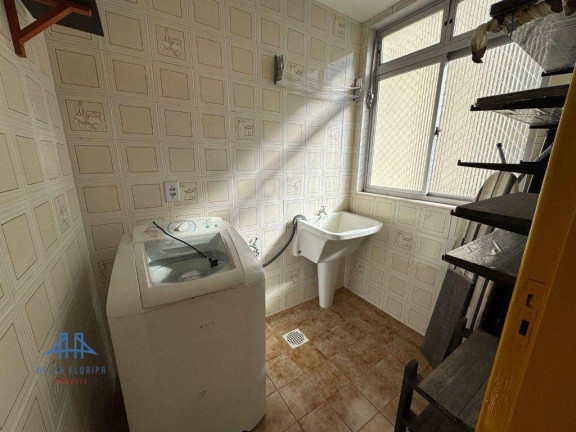 Imagem Apartamento com 2 Quartos à Venda, 65 m² em Centro - Florianópolis