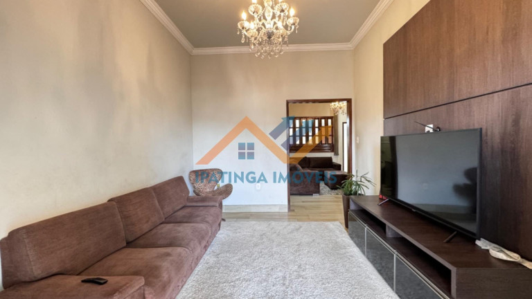 Imagem Casa com 3 Quartos à Venda, 311 m² em Bom Retiro - Ipatinga Imagem Casa com 3 Quartos à Venda, 311 m² em Bom Retiro - Ipatinga