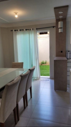 Imagem Casa com 5 Quartos à Venda, 161 m² em Jardim Das Américas - Curitiba