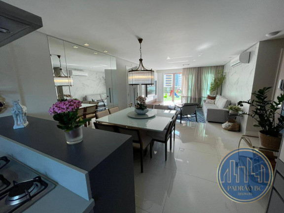 Imagem Apartamento com 3 Quartos à Venda, 297 m² em Barra Sul - Balneário Camboriú Imagem Apartamento com 3 Quartos à Venda, 297 m² em Barra Sul - Balneário Camboriú