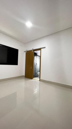 Imagem Casa com 3 Quartos à Venda, 115 m² em Caiçara - Praia Grande Imagem Casa com 3 Quartos à Venda, 115 m² em Caiçara - Praia Grande