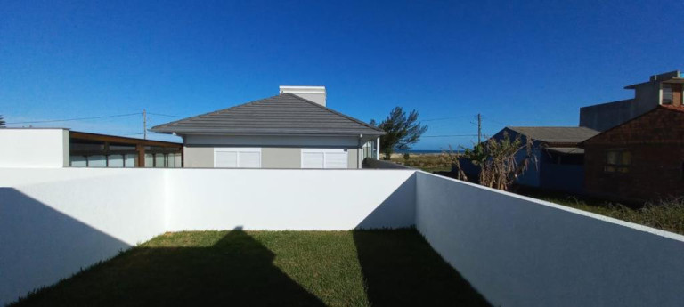 Imagem Casa com 2 Quartos à Venda, 65 m² em Capão Novo - Capao Da Canoa