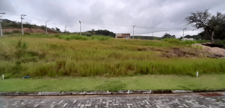Terreno à Venda, 216 m² em Pindobas - Maricá