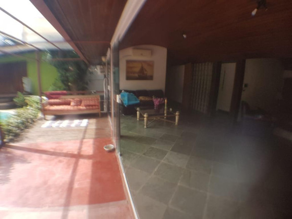 Imagem Casa com 5 Quartos à Venda, 200 m² em Cosme Velho - Rio De Janeiro Imagem Casa com 5 Quartos à Venda, 200 m² em Cosme Velho - Rio De Janeiro