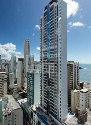 Imagem Apartamento com 3 Quartos à Venda, 159 m² em Centro - Balneário Camboriú Imagem Apartamento com 3 Quartos à Venda, 159 m² em Centro - Balneário Camboriú