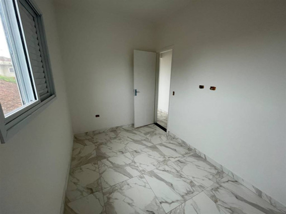 Imagem Sobrado com 3 Quartos à Venda, em Maracanã - Praia Grande Imagem Sobrado com 3 Quartos à Venda, em Maracanã - Praia Grande