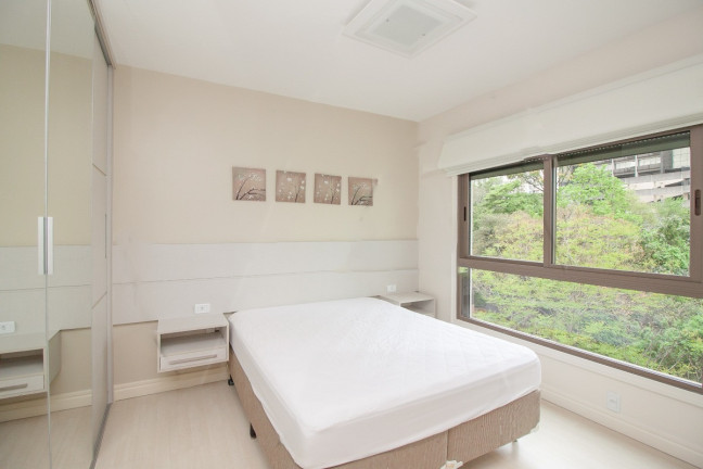 Imagem Apartamento com 3 Quartos à Venda, 120 m² em Três Figueiras - Porto Alegre