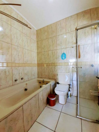 Imagem Casa com 3 Quartos à Venda, 245 m² em Jardim Sabará - Porto Alegre Imagem Casa com 3 Quartos à Venda, 245 m² em Jardim Sabará - Porto Alegre