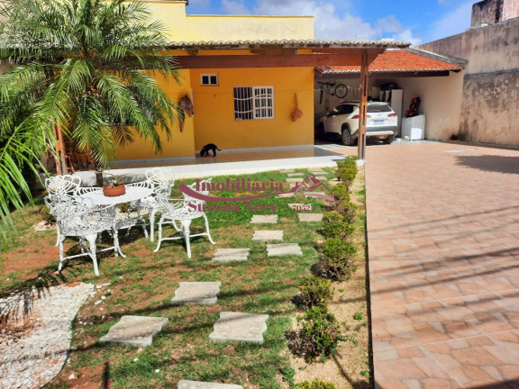 Casa com 3 Quartos à Venda,  em Nova Parnamirim - Parnamirim