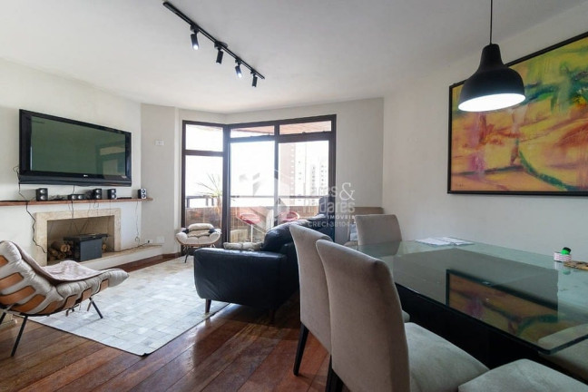 Apartamento com 3 Quartos à Venda, 122 m² em Moema - São Paulo