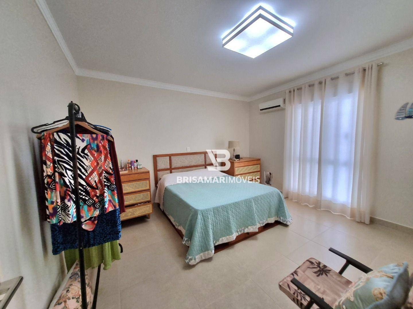 Imagem Apartamento com 4 Quartos à Venda, 220 m² em Pitangueiras - Guarujá