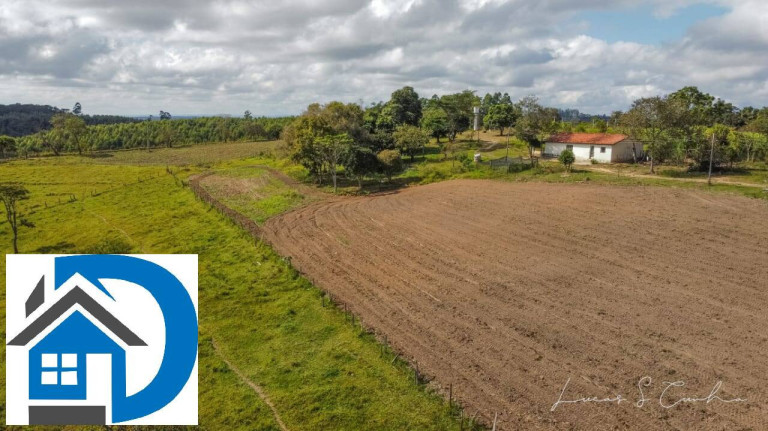 Chácara com 3 Quartos à Venda, 10 m² em Zona Rural - São Miguel Arcanjo