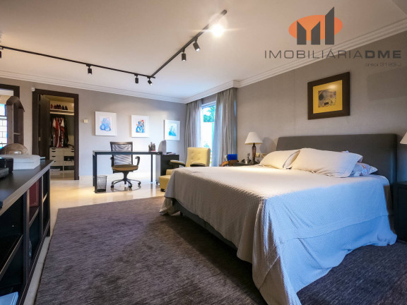 Imagem Casa com 8 Quartos à Venda, 700 m² em Jardim Social - Curitiba