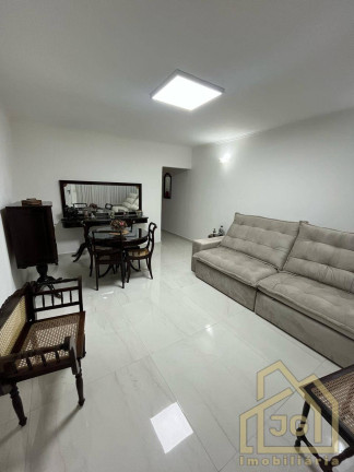 Sobrado com 3 Quartos à Venda, 208 m² em Vila Pires - Santo André