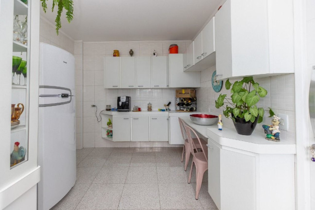 Imagem Apartamento com 3 Quartos à Venda, 135 m² em Moema - São Paulo