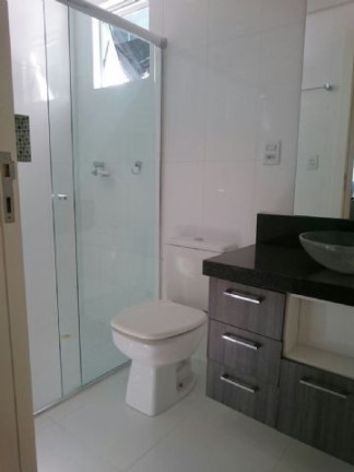 Imagem Imóvel com 4 Quartos à Venda, 250 m² em Centro Imagem Imóvel com 4 Quartos à Venda, 250 m² em Centro