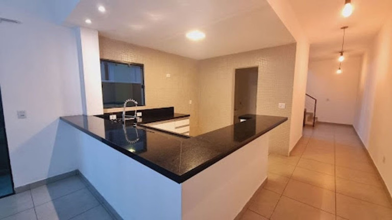 Casa com 3 Quartos à Venda, 140 m² em Jardim Maristela - Atibaia