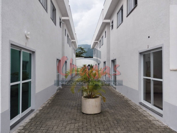 Imagem Casa com 3 Quartos à Venda, 100 m² em Tabatinga - Caraguatatuba Imagem Casa com 3 Quartos à Venda, 100 m² em Tabatinga - Caraguatatuba