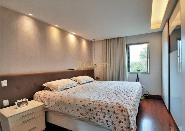 Imagem Imóvel com 4 Quartos à Venda, 142 m² em Sagrada Família - Belo Horizonte Imagem Imóvel com 4 Quartos à Venda, 142 m² em Sagrada Família - Belo Horizonte