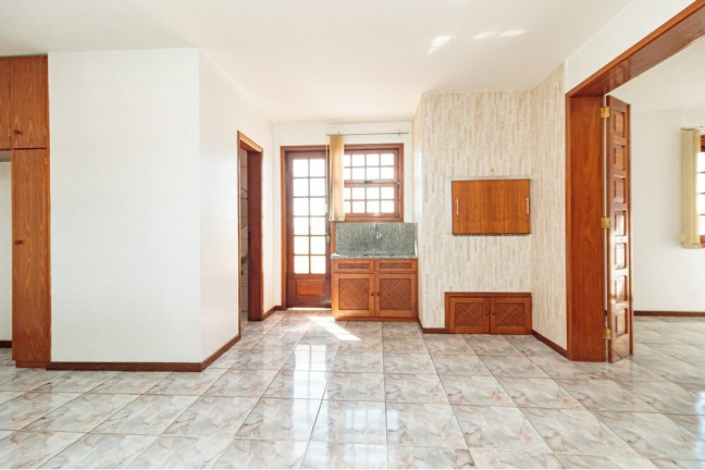 Imagem Imóvel com 3 Quartos à Venda, 214 m² em Passo Da Areia - Porto Alegre