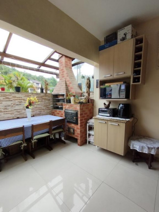 Imagem Casa com 4 Quartos à Venda, 123 m² em Araras - Teresópolis