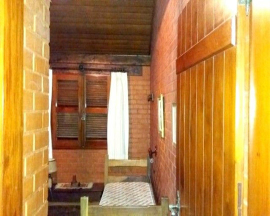 Imagem Casa com 4 Quartos à Venda, 314 m² em Albuquerque - Teresópolis Imagem Casa com 4 Quartos à Venda, 314 m² em Albuquerque - Teresópolis