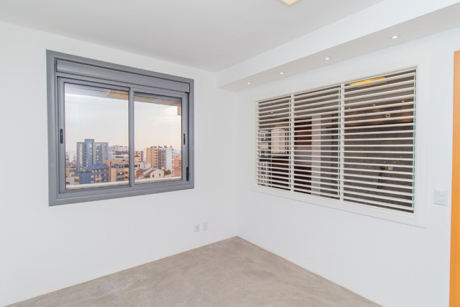 Imagem Apartamento com 1 Quarto à Venda, 56 m² em Três Figueiras - Porto Alegre