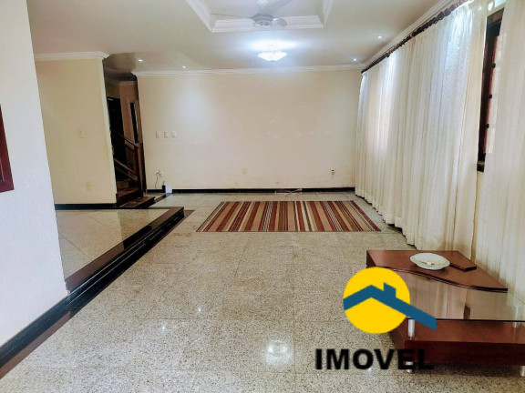 Casa com 5 Quartos à Venda, 250 m² em Itaipu - Niterói