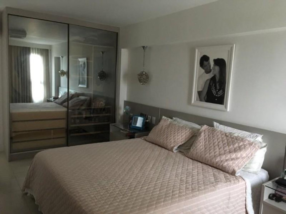 Imagem Apartamento com 4 Quartos à Venda, 243 m² em Alphaville I - Salvador