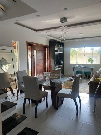 Imagem Imóvel com 4 Quartos à Venda, 400 m² em Cabo Frio