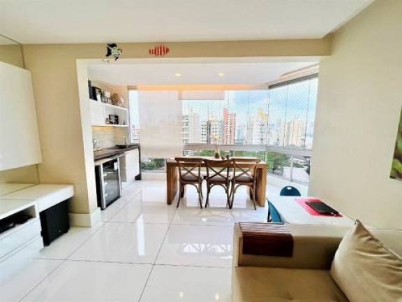 Imagem Imóvel com 3 Quartos à Venda, 180 m² em Santa Lúcia - Vitória Imagem Imóvel com 3 Quartos à Venda, 180 m² em Santa Lúcia - Vitória