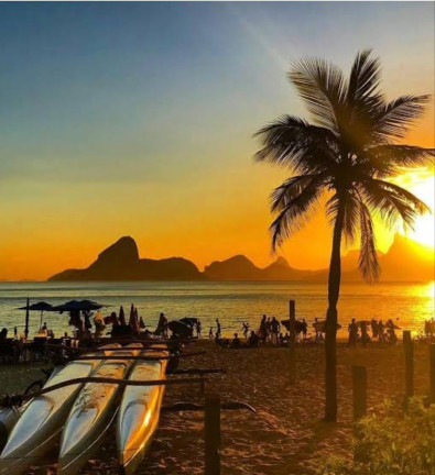 Imagem Apartamento com 2 Quartos à Venda, 120 m² em Icaraí - Niterói